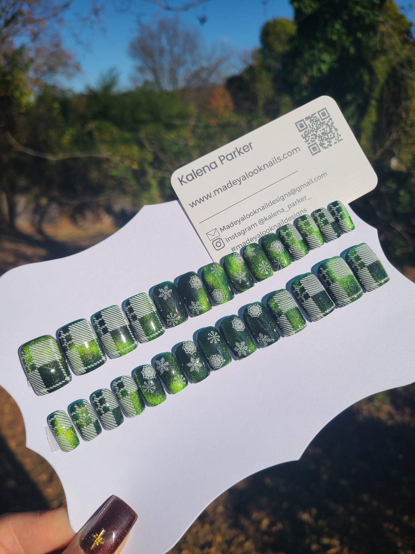 Snowflakes & Plaid (Cateye)